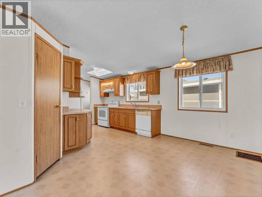 23, 1600 Strachan Road Se, Medicine Hat, Alberta  T1B 4M3 - Photo 11 - A2301519