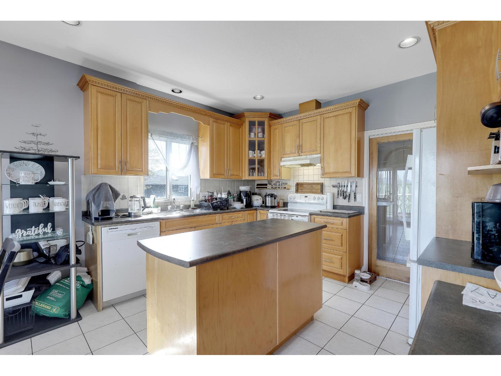 8546 164 Street, Surrey, British Columbia  V4N 1E5 - Photo 13 - R3111025