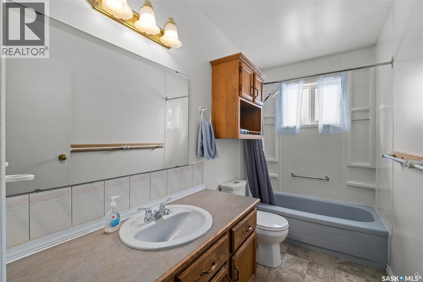 3113 Dunn Drive, Prince Albert, Saskatchewan  S6V 6Y6 - Photo 15 - SK033003