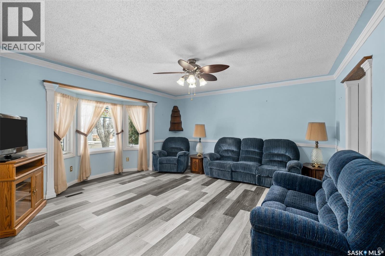 3113 Dunn Drive, Prince Albert, Saskatchewan  S6V 6Y6 - Photo 2 - SK033003