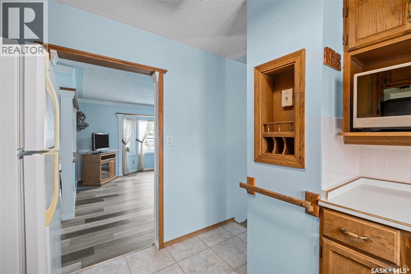 3113 Dunn Drive, Prince Albert, Saskatchewan  S6V 6Y6 - Photo 8 - SK033003