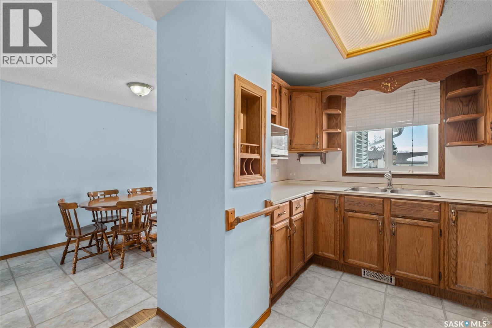 3113 Dunn Drive, Prince Albert, Saskatchewan  S6V 6Y6 - Photo 9 - SK033003