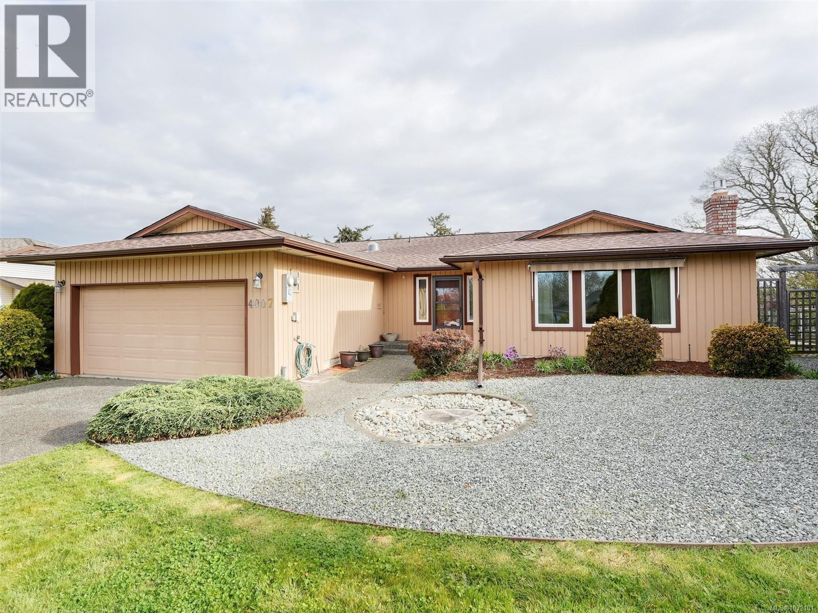 4007 Hollyridge Pl, Saanich, British Columbia  V8N 5Z8 - Photo 35 - 1032101