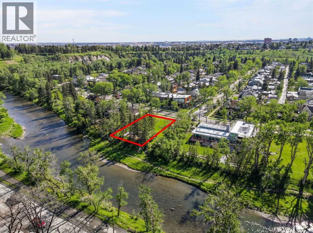 220 Roxboro Road Sw, Calgary, Alberta  T2S 0R3 - Photo 3 - A2293934