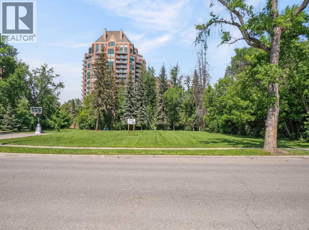 220 Roxboro Road Sw, Calgary, Alberta  T2S 0R3 - Photo 5 - A2293934