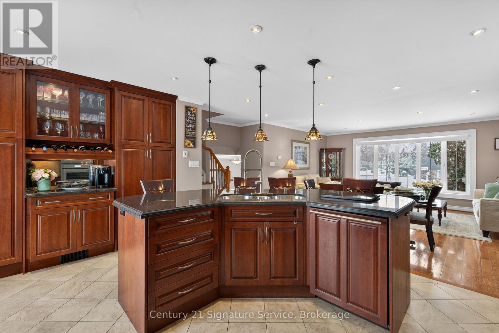 22 Staveley Crescent, Brampton, Ontario  L6W 2R9 - Photo 12 - W12724664