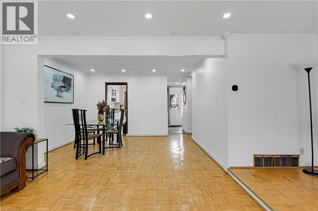 1180 Mississauga Valley Boulevard Unit# 4, Mississauga, Ontario  L5A 3M9 - Photo 6 - 40820890