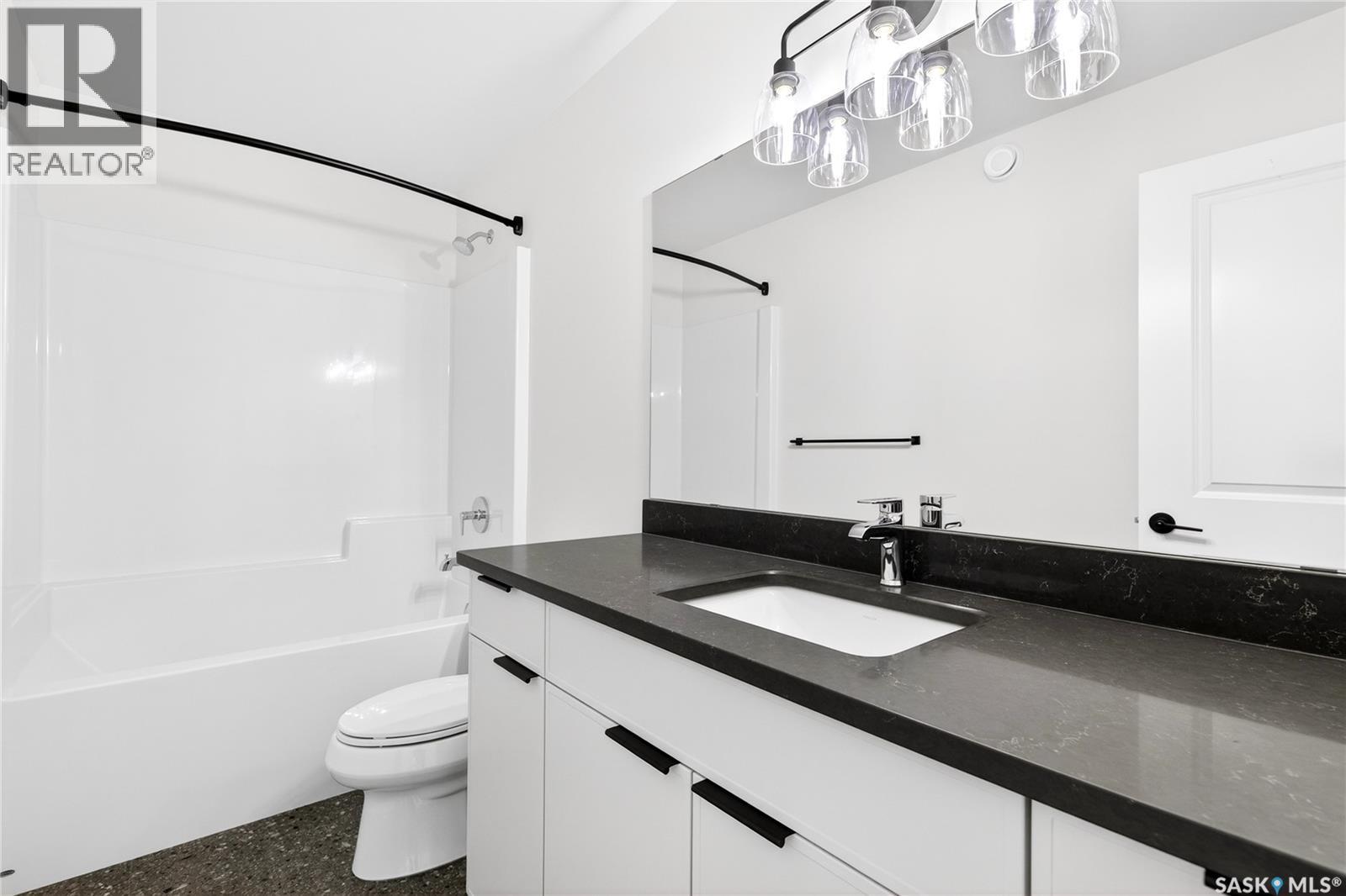 283 Nazarali Way, Saskatoon, Saskatchewan  S7V 1X6 - Photo 37 - SK030573