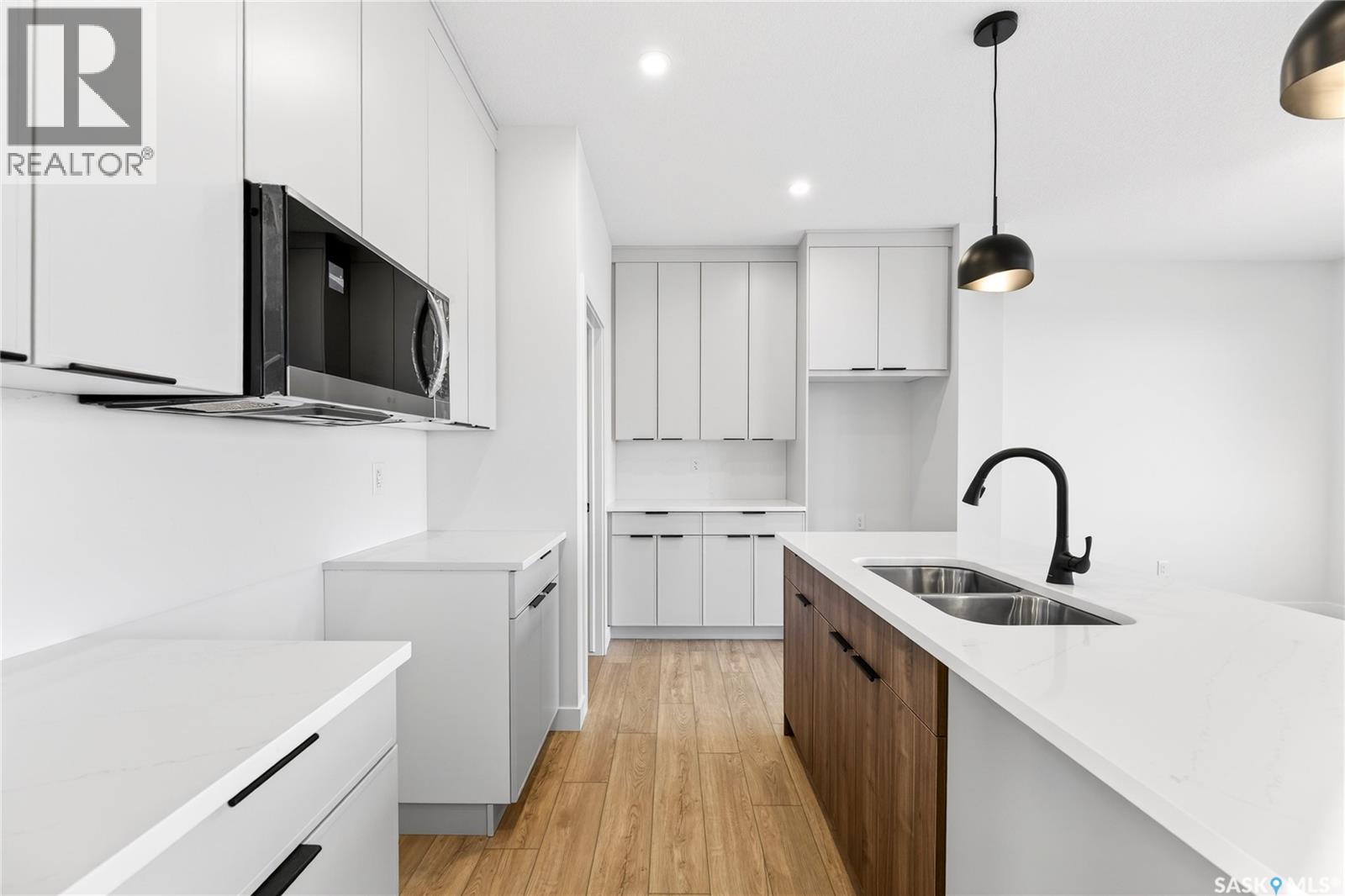 283 Nazarali Way, Saskatoon, Saskatchewan  S7V 1X6 - Photo 16 - SK030573