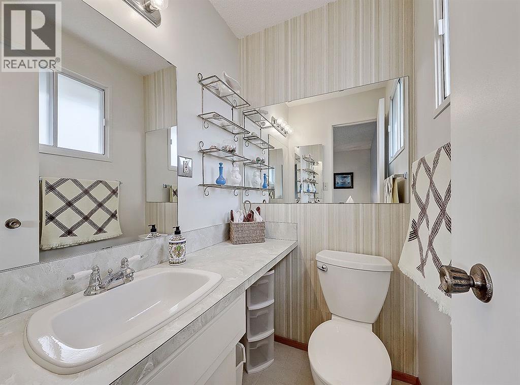 2220 23 Street, Nanton, Alberta  T0L 1R0 - Photo 20 - A2299293