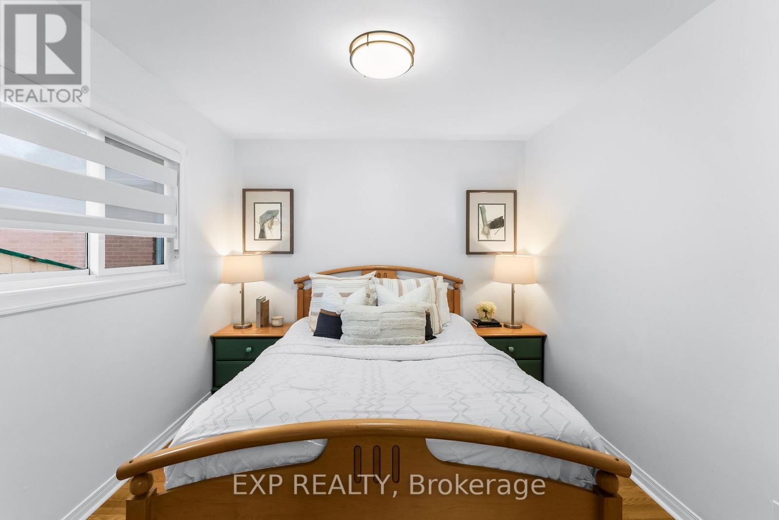 16 Lorne Street, Georgina, Ontario  L0E 1L0 - Photo 13 - N13003676