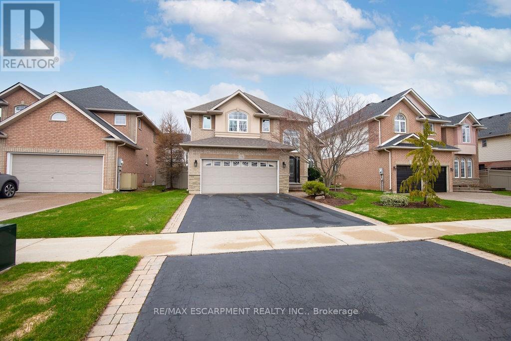 154 Thoroughbred Boulevard, Hamilton, Ontario  L9K 1M9 - Photo 2 - X13001450