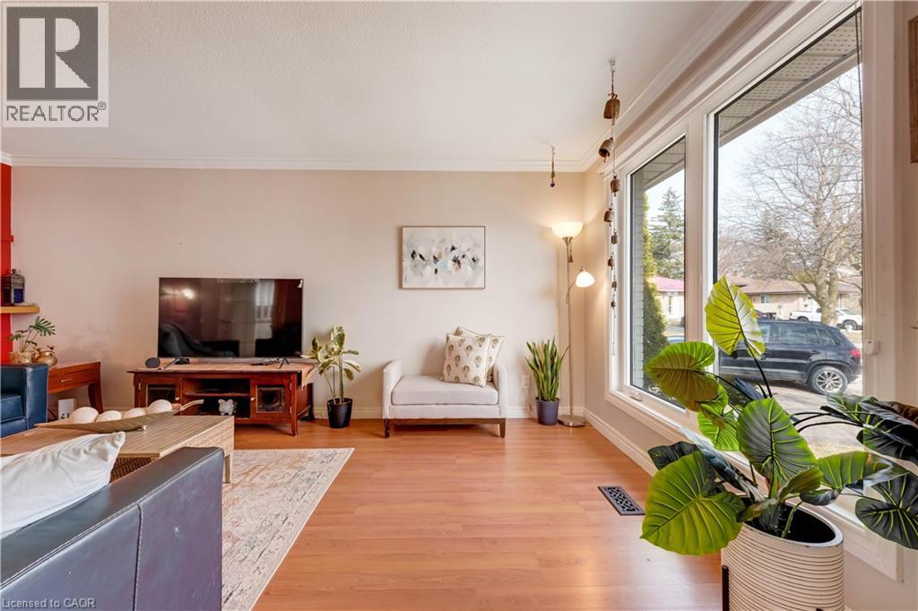 72 St Jerome Crescent, Kitchener, Ontario  N2C 2L2 - Photo 7 - 40820877
