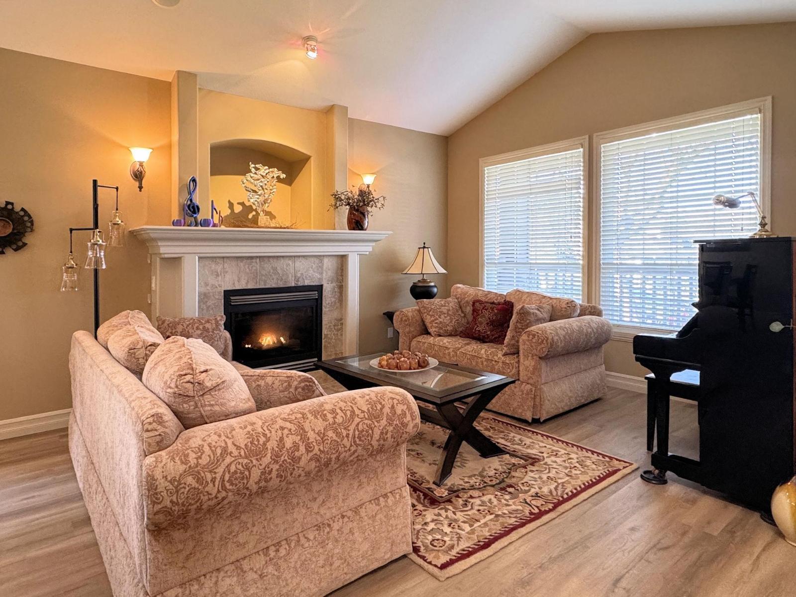 18296 66 Avenue, Surrey, British Columbia  V3S 9A1 - Photo 6 - R3111083