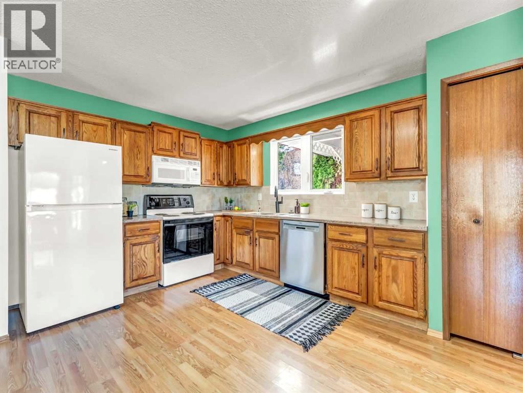 31 Rossdale Way Se, Medicine Hat, Alberta  T1B 1X5 - Photo 11 - A2300760