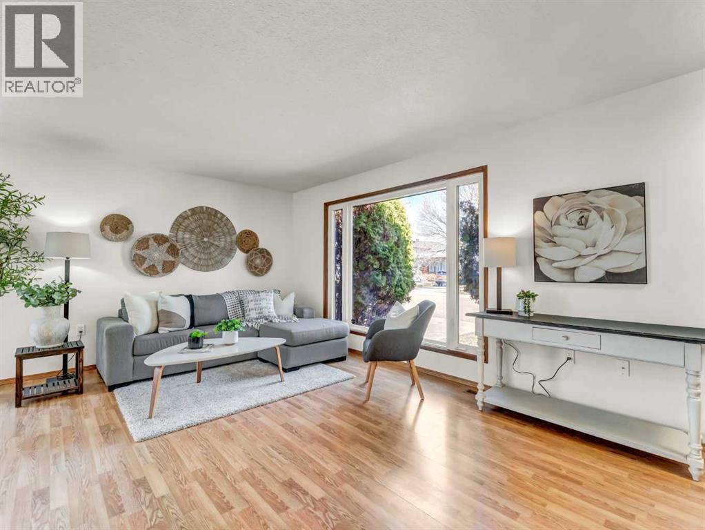 31 Rossdale Way Se, Medicine Hat, Alberta  T1B 1X5 - Photo 4 - A2300760