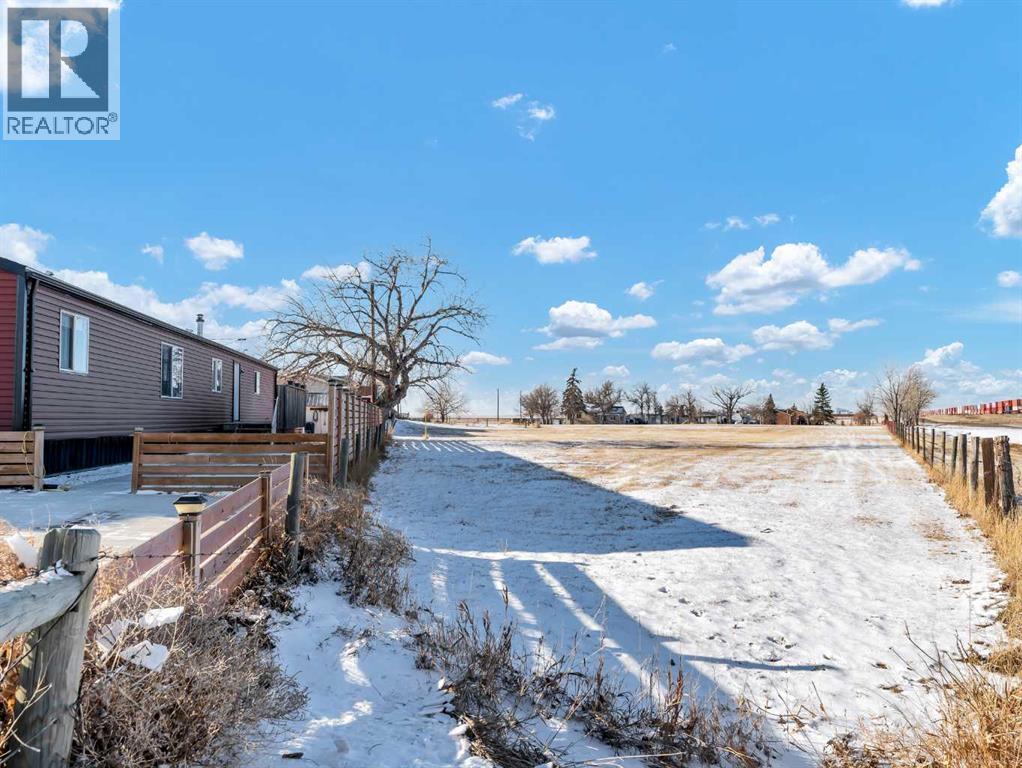 427 Main Street N, Redcliff, Alberta  T0J 2P0 - Photo 32 - A2301006