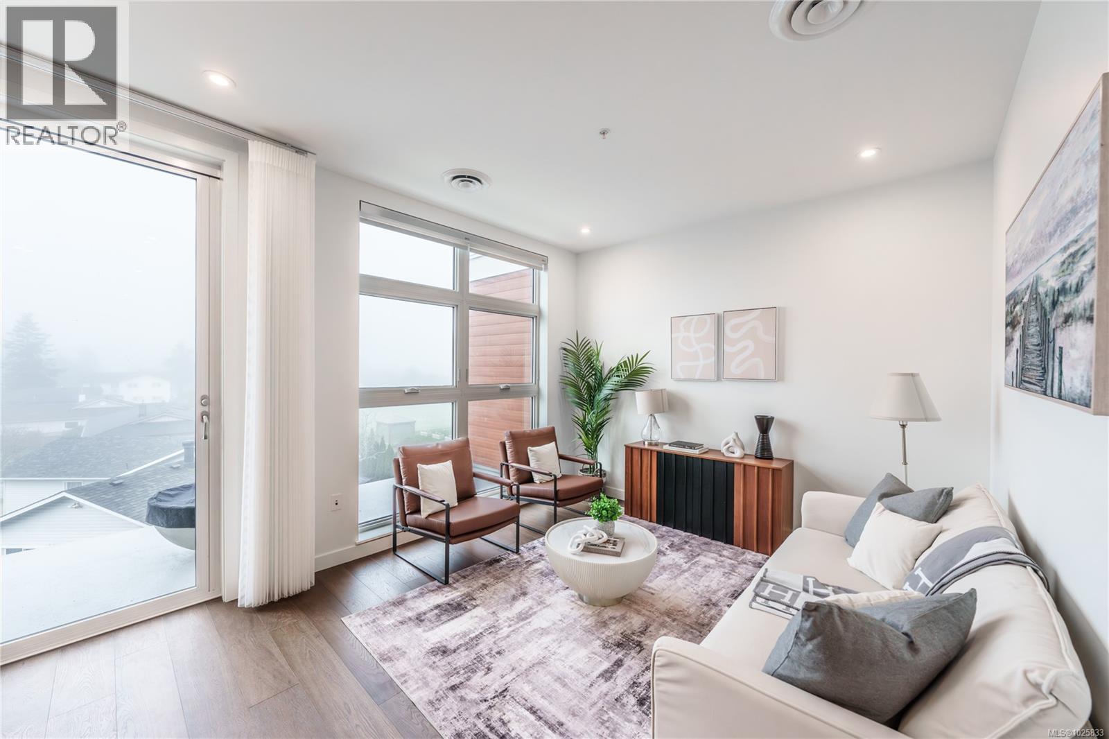 307 9570 Fifth St, Sidney, British Columbia  V8L 2W5 - Photo 4 - 1025833