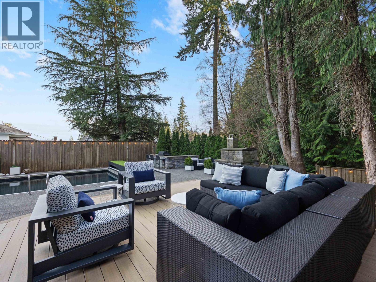 2453 Leclair Drive, Coquitlam, British Columbia  V3K 6G7 - Photo 33 - R3112033