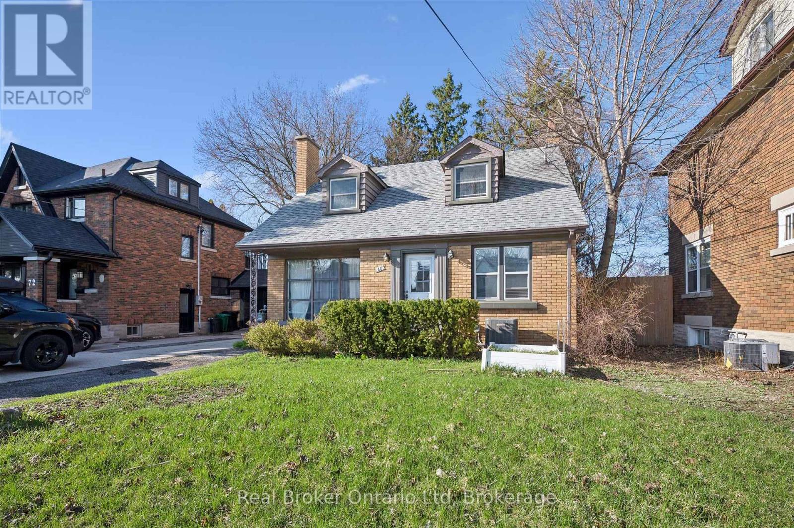 Upper - 68 Highland Road W, Kitchener, Ontario  N2M 3B5 - Photo 2 - X13004288