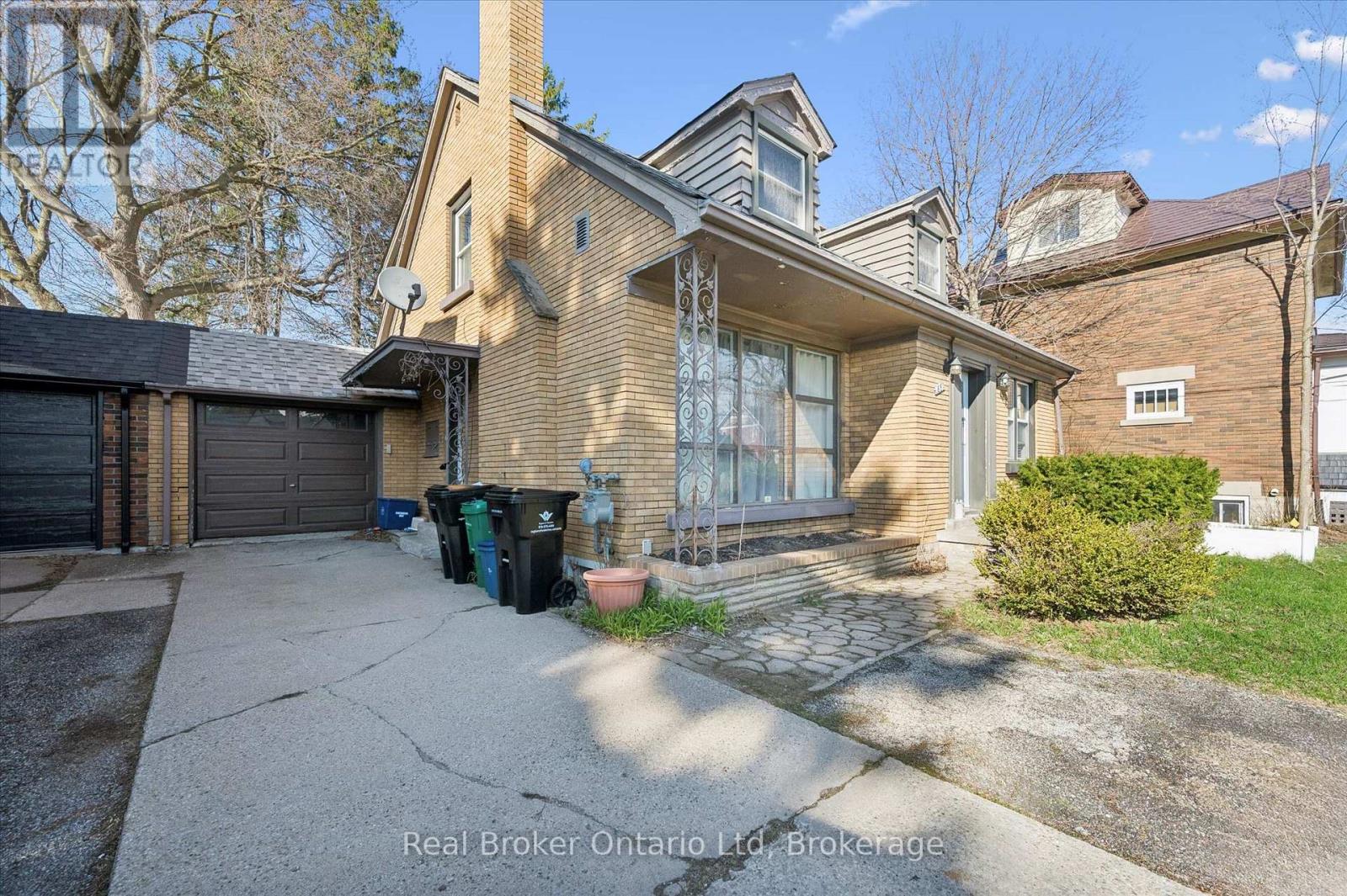 Upper - 68 Highland Road W, Kitchener, Ontario  N2M 3B5 - Photo 3 - X13004288