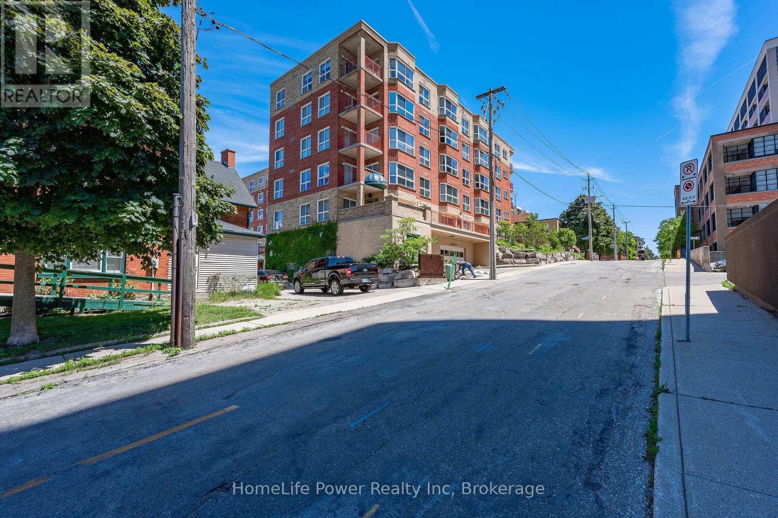 409 - 20 St George Street, Kitchener, Ontario  N2G 2S7 - Photo 3 - X13004306