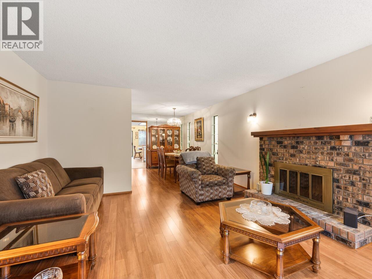 4395 Hermitage Drive, Richmond, British Columbia  V7E 5B5 - Photo 5 - R3112039