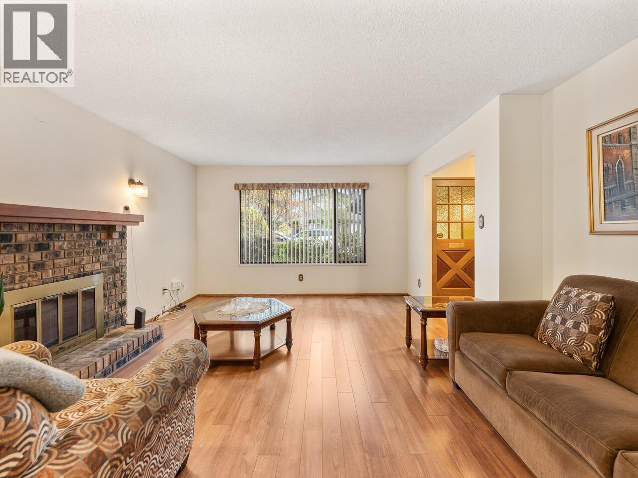 4395 Hermitage Drive, Richmond, British Columbia  V7E 5B5 - Photo 6 - R3112039