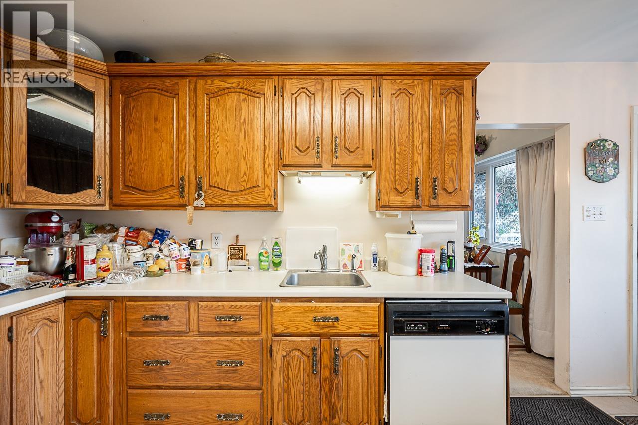 7430 Boundary Road, Burnaby, British Columbia  V5S 3S2 - Photo 14 - R3112044