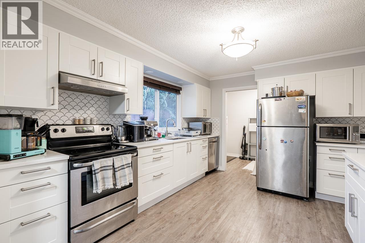 1668 Connaught Drive, Port Coquitlam, British Columbia  V3C 4G8 - Photo 14 - R3112051