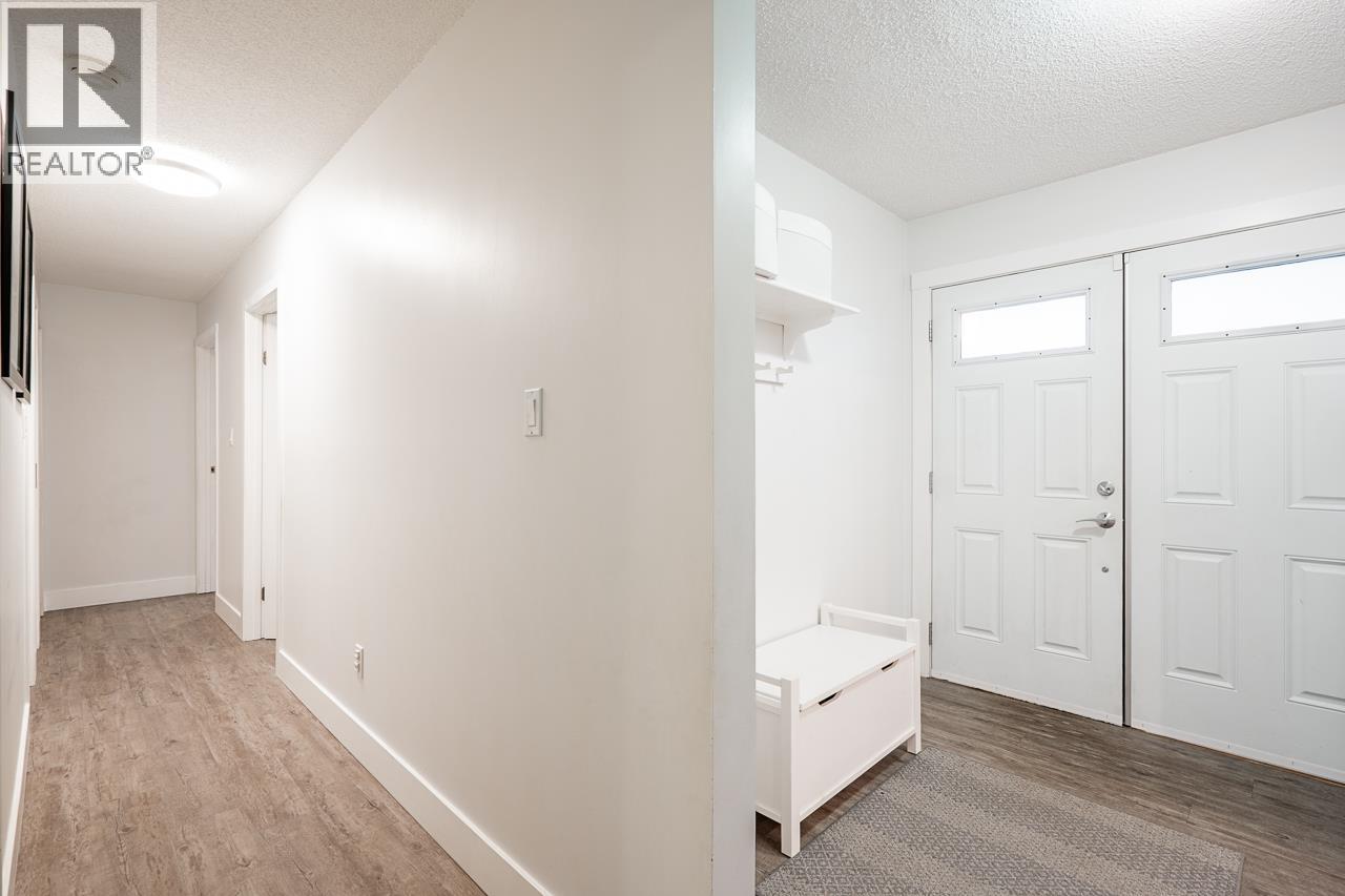 1668 Connaught Drive, Port Coquitlam, British Columbia  V3C 4G8 - Photo 5 - R3112051