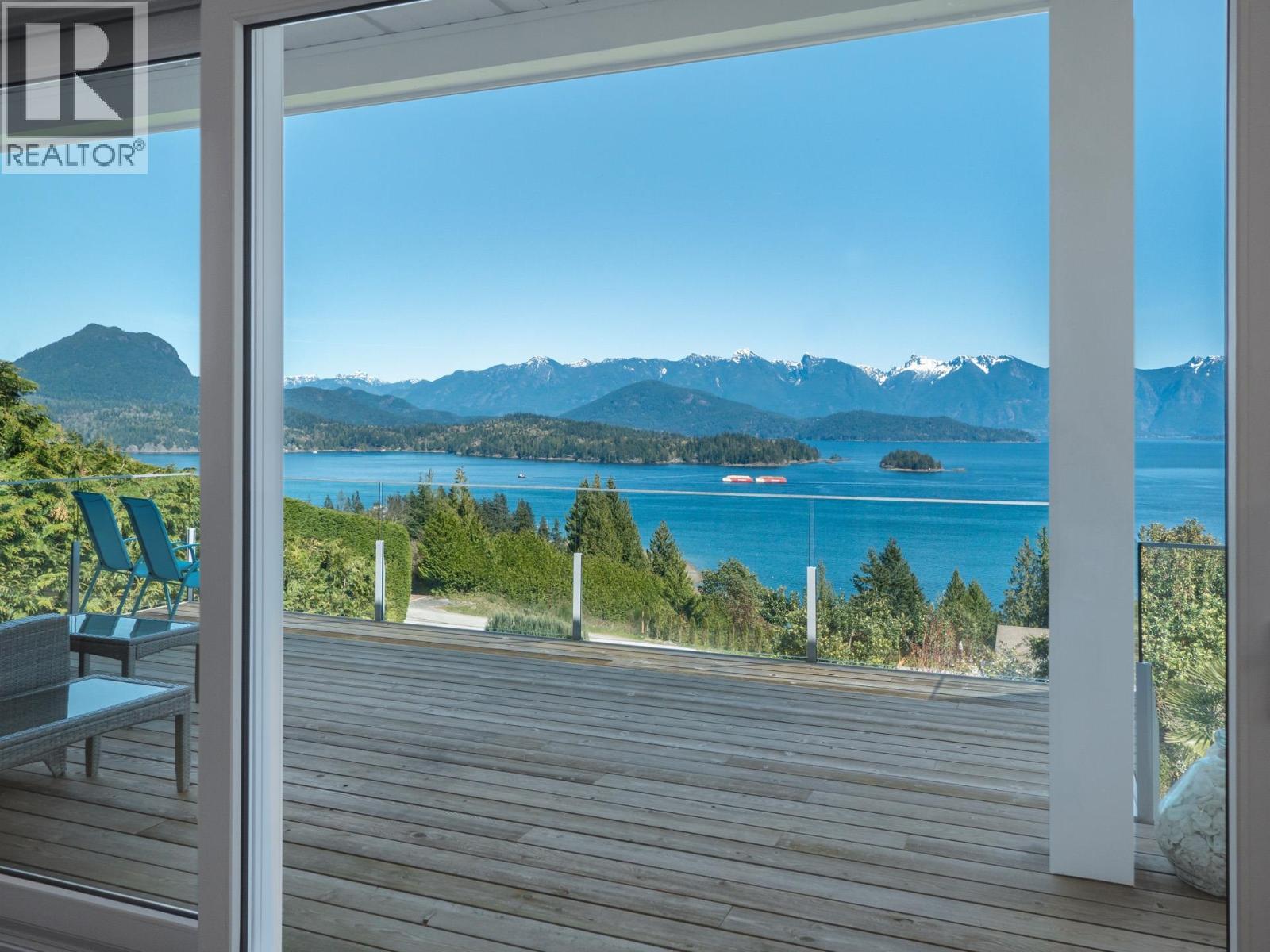 1209-1213 St. Andrews Road, Gibsons, British Columbia  V0N 1V1 - Photo 3 - R3112063