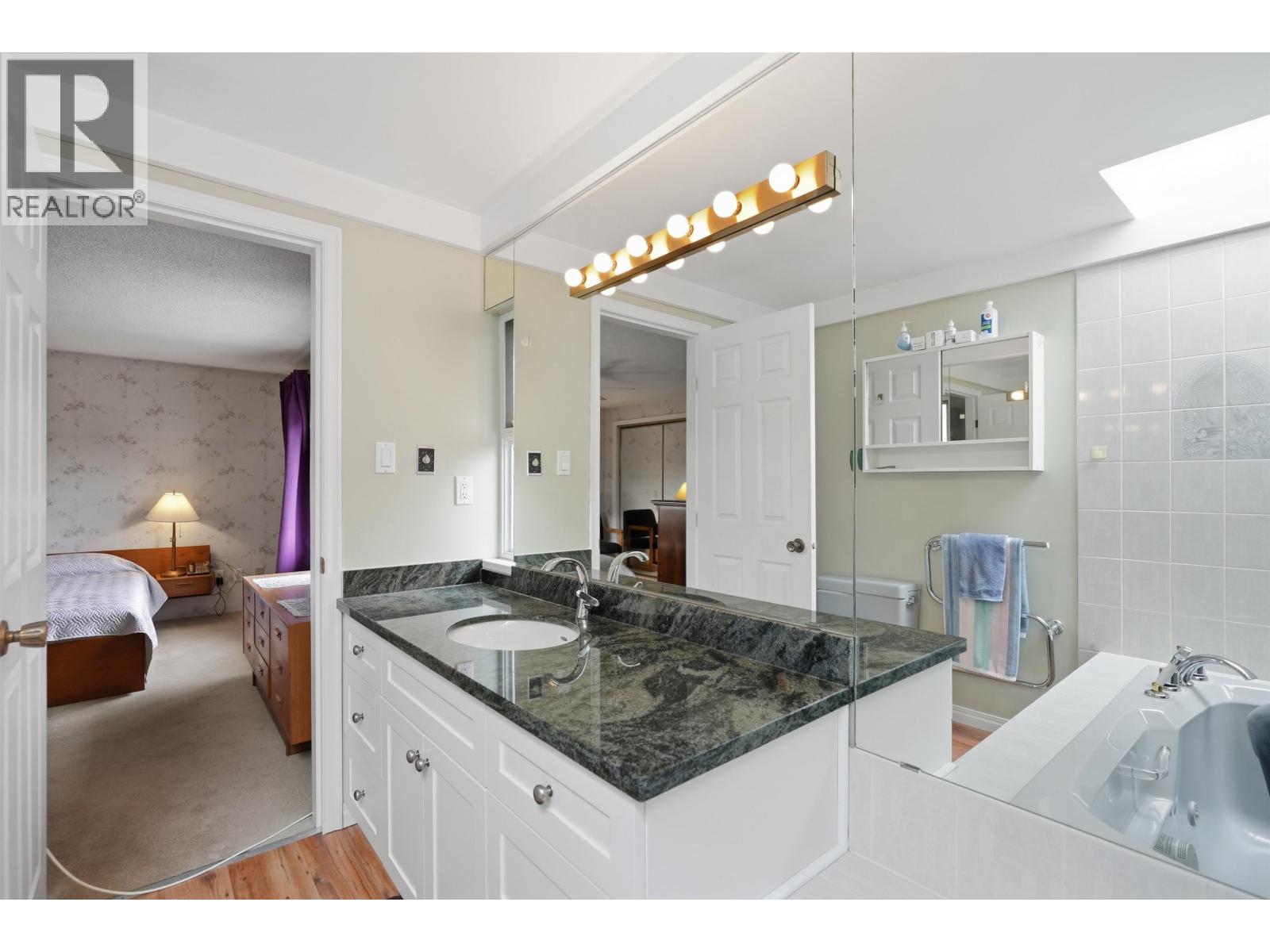 5760 Wagtail Avenue, Richmond, British Columbia  V7E 4V9 - Photo 36 - R3112077