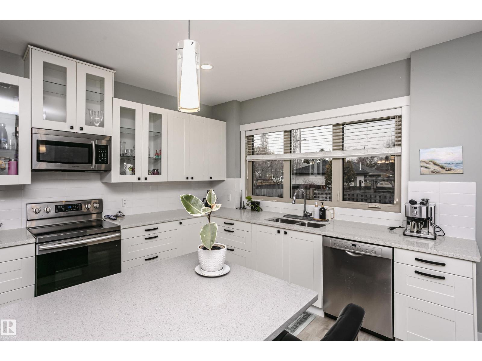 14419 104 Av Nw, Edmonton, Alberta  T5N 2X8 - Photo 22 - E4482436