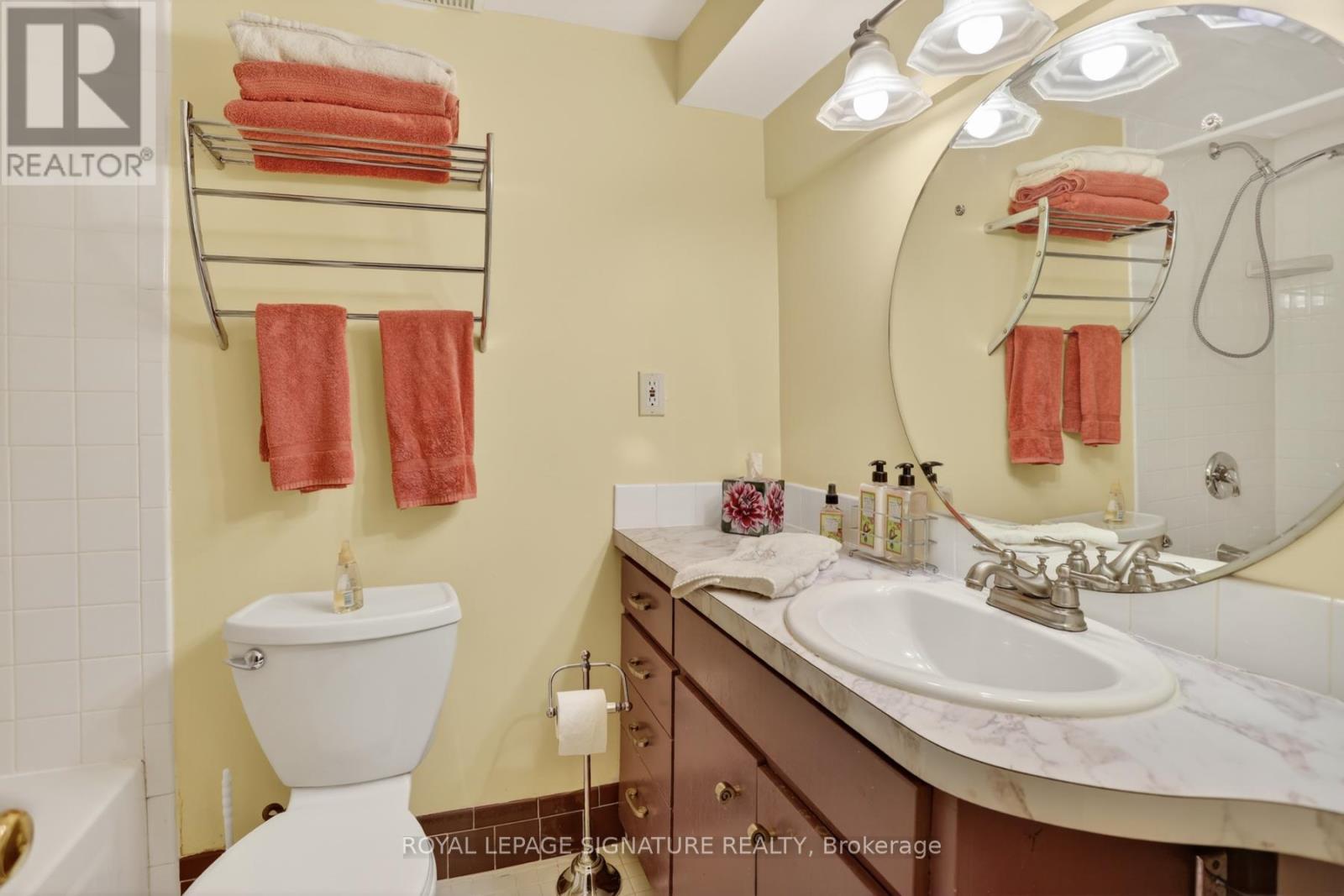 104 Ferris Road, Toronto, Ontario  M4B 1G4 - Photo 22 - E13000122