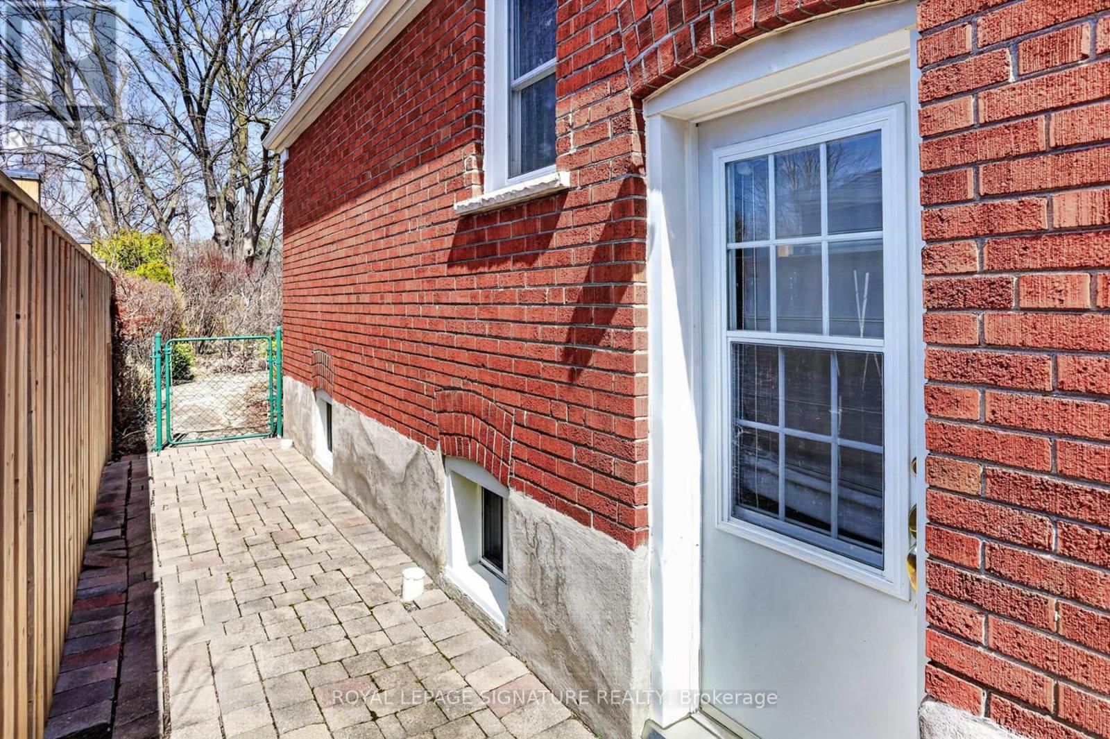 104 Ferris Road, Toronto, Ontario  M4B 1G4 - Photo 26 - E13000122