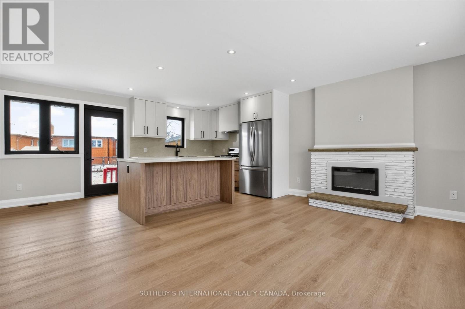 33 Lancer Drive, Vaughan, Ontario L6A 1E1 - Photo 6 - N13004294