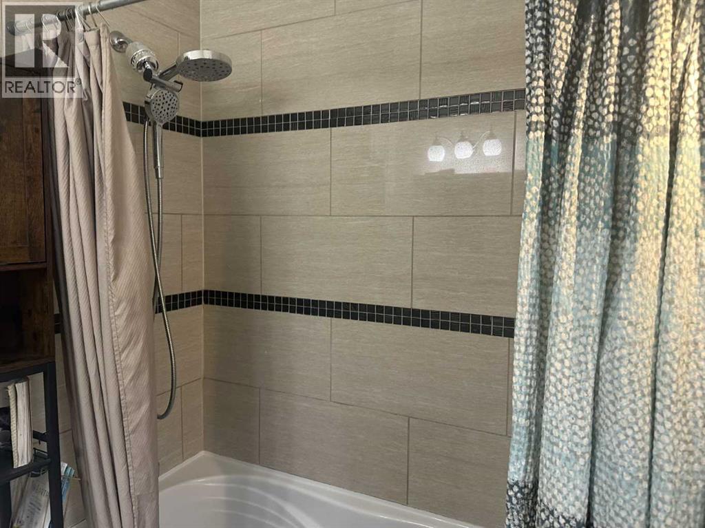 5111 47 Avenue, Sylvan Lake, Alberta  T4S 1G9 - Photo 24 - A2286832
