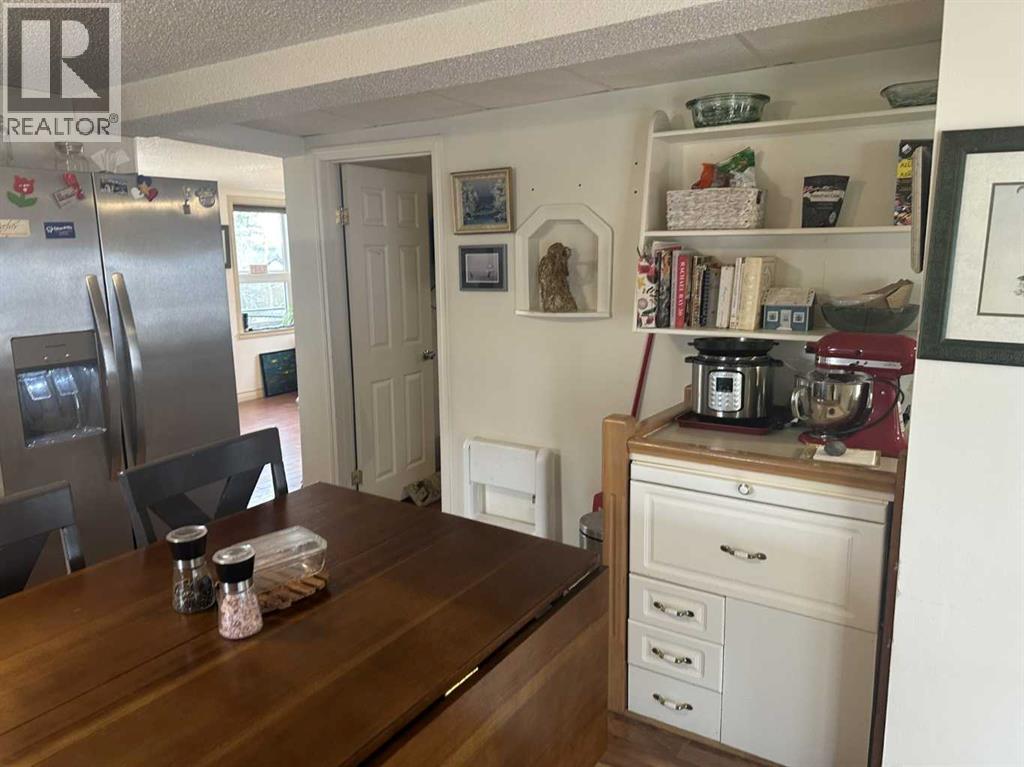 5111 47 Avenue, Sylvan Lake, Alberta  T4S 1G9 - Photo 10 - A2286832