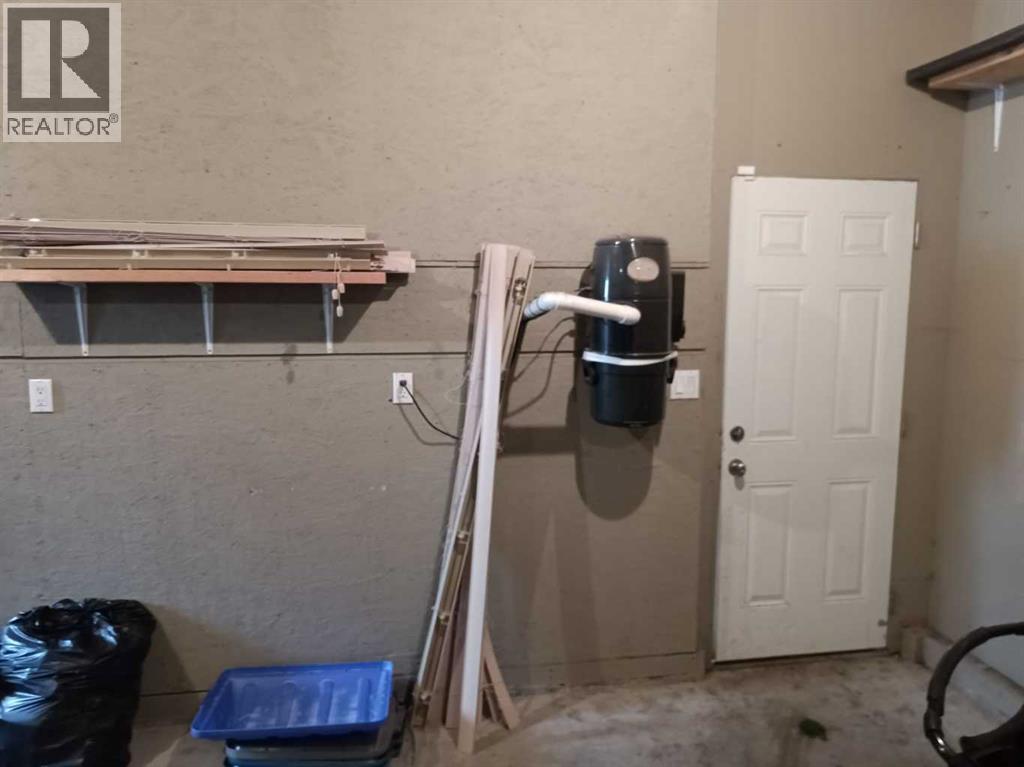 2 Holsworth Place, Sylvan Lake, Alberta  T4S 0C5 - Photo 42 - A2250258