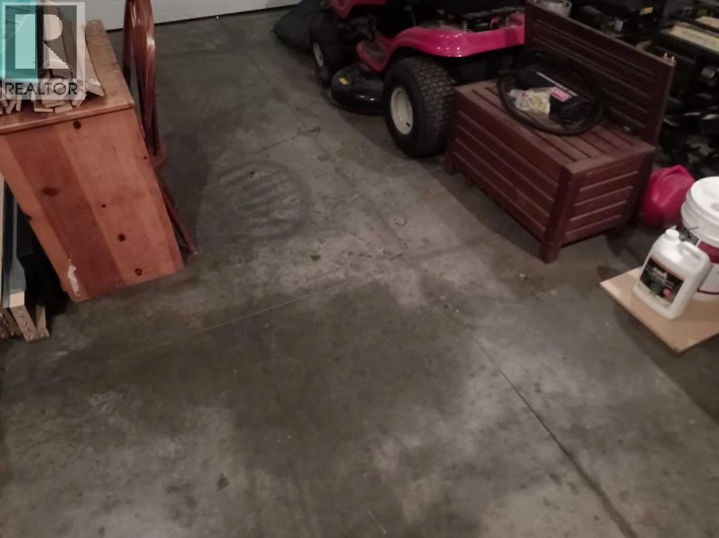 2 Holsworth Place, Sylvan Lake, Alberta  T4S 0C5 - Photo 46 - A2250258