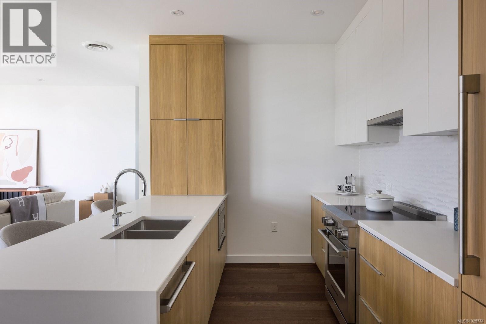 206 9570 Fifth St, Sidney, British Columbia  V8L 2W5 - Photo 9 - 1025774