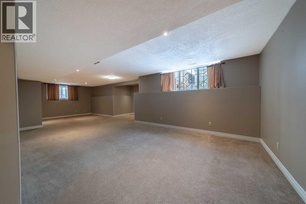 107 Panatella Close Nw, Calgary, Alberta  T3K 6C6 - Photo 26 - A2293658