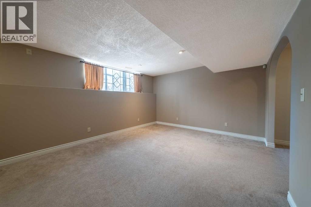 107 Panatella Close Nw, Calgary, Alberta  T3K 6C6 - Photo 27 - A2293658