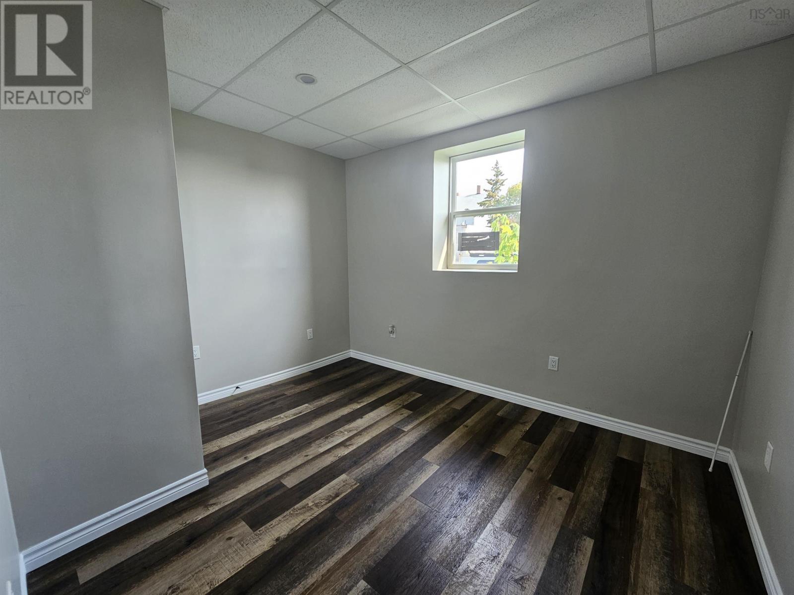 155 Queen Street, North Sydney, Nova Scotia  B2A 1A9 - Photo 12 - 202607527