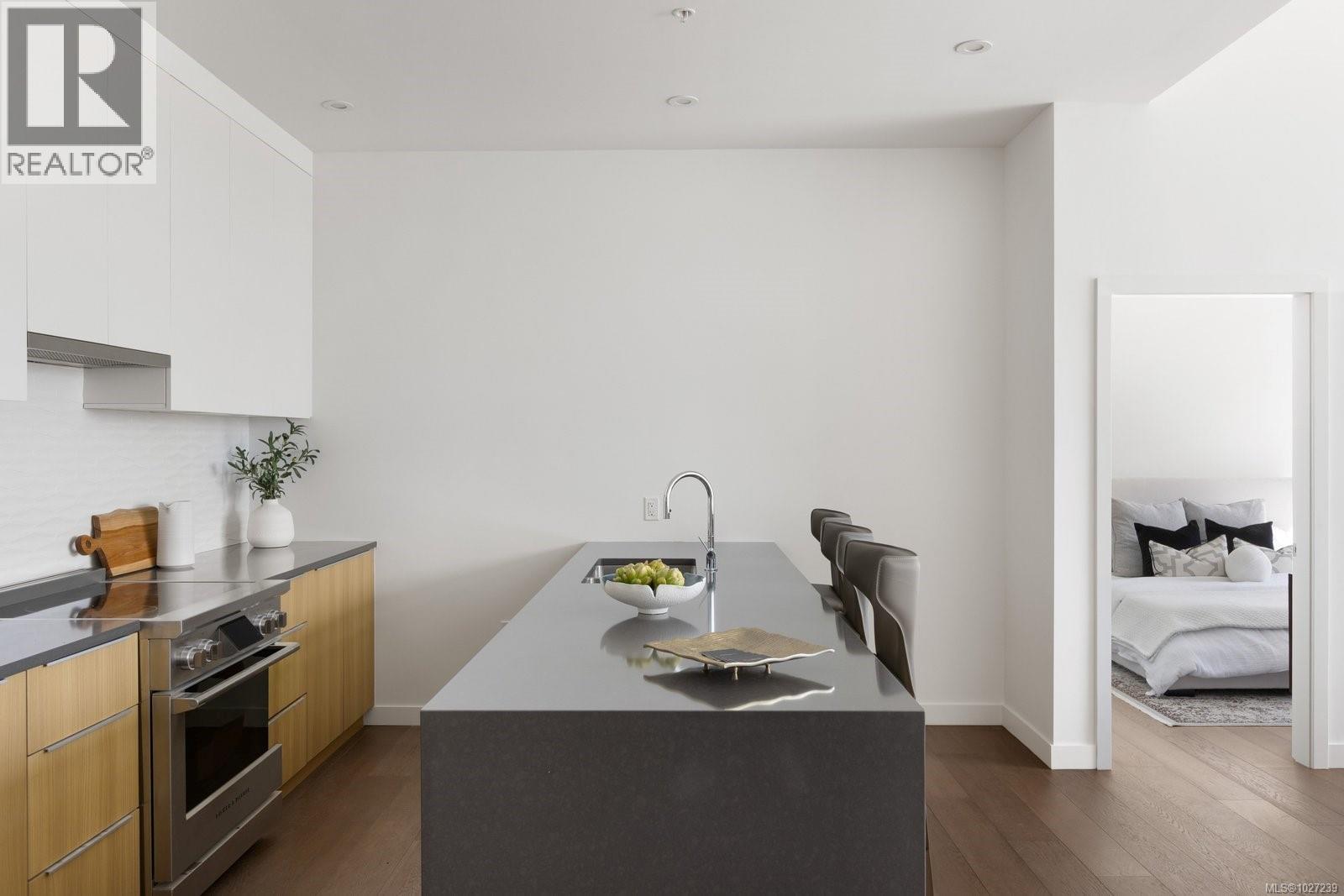 401 9570 Fifth St, Sidney, British Columbia  V8L 2W5 - Photo 12 - 1027239