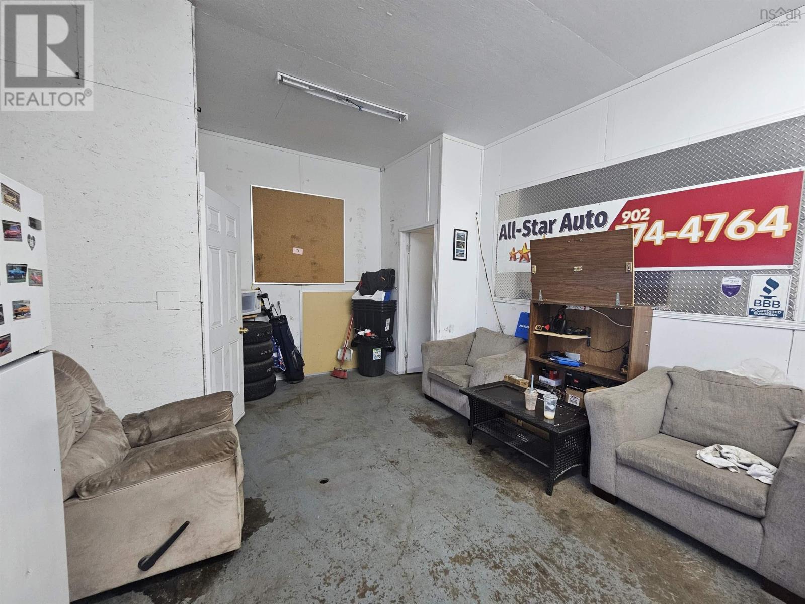 155 Queen Street, North Sydney, Nova Scotia  B2A 1A9 - Photo 6 - 202607527