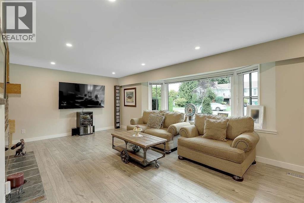 20214 Patterson Avenue, Maple Ridge, British Columbia V2X 2P4 - Photo 9 - R3112026