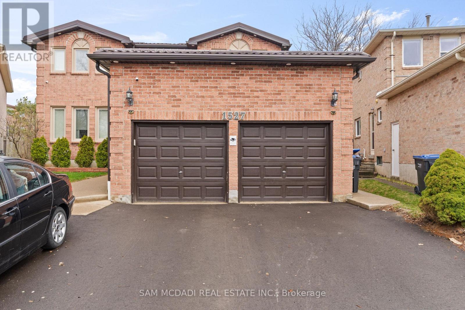 (Unit A) - 1527 Chiddingstone Circle, Mississauga, Ontario  L5M 3P8 - Photo 1 - W13004270