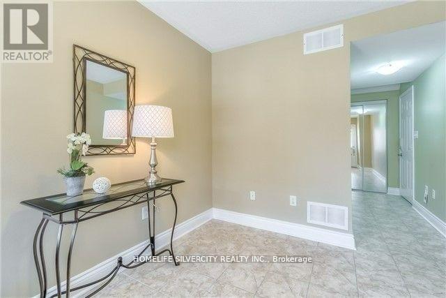 3049 Dewridge Avenue, Oakville, Ontario  L6M 5H9 - Photo 2 - W13004276